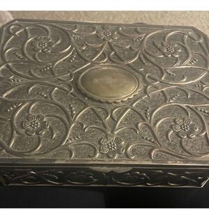 Vintage Godinger Silver Plated Decorative jewelry Box